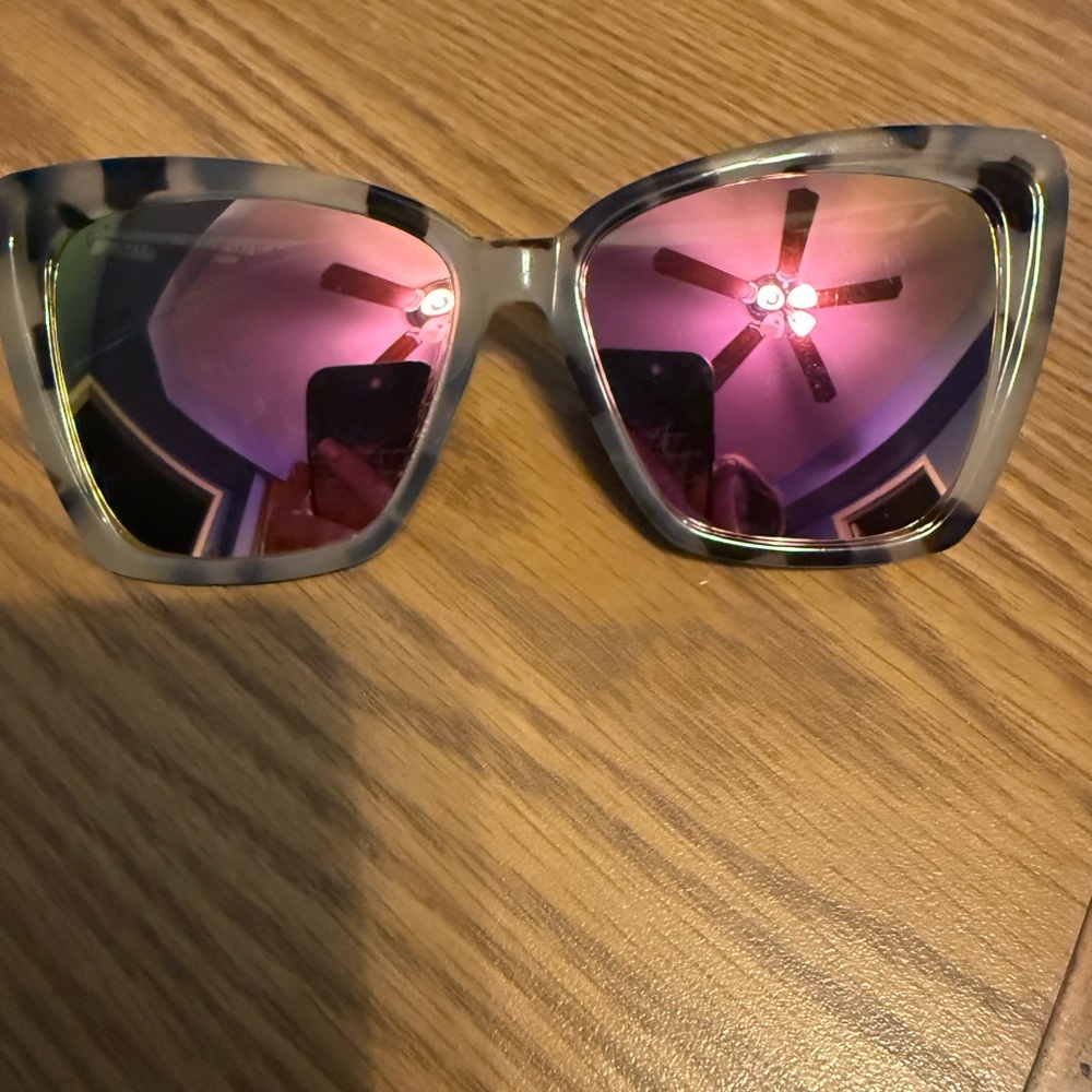 DIFF Becky II Cream Tortoise Pink Mirror Women’s Sunglasses